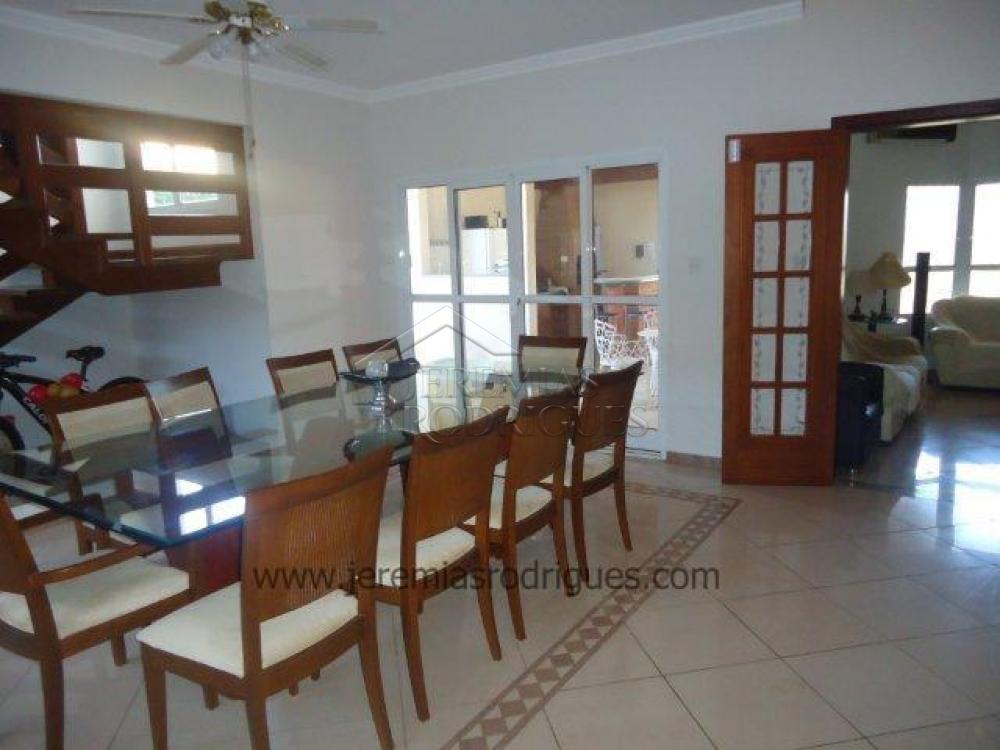 Casa à venda no Condomínio Colonial Village I em Pindamonhangaba/SP