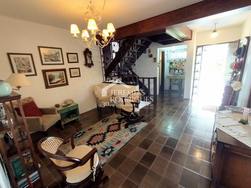 Casa com 4 dormitórios, 281 m² - Condomínio Jardim Véu da Noiva - Campos do Jordão/SP