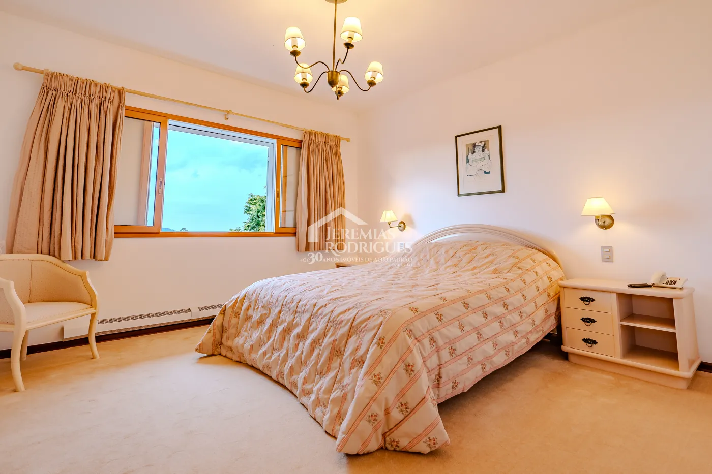 Casa com 4 suítes, 670 m² - Alto do Capivari - Campos do Jordão/SP.