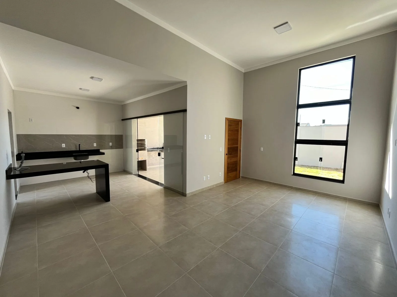 Casa à venda no Santa Clara – 3 quartos, suíte, área gourmet | Pindamonhangaba