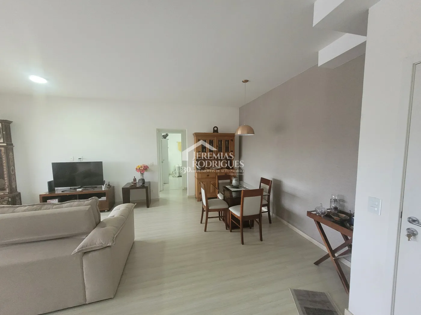 Apartamento com 3 suítes, 130 m² - Edifício Maximus Residence - Pindamonhangaba/SP.