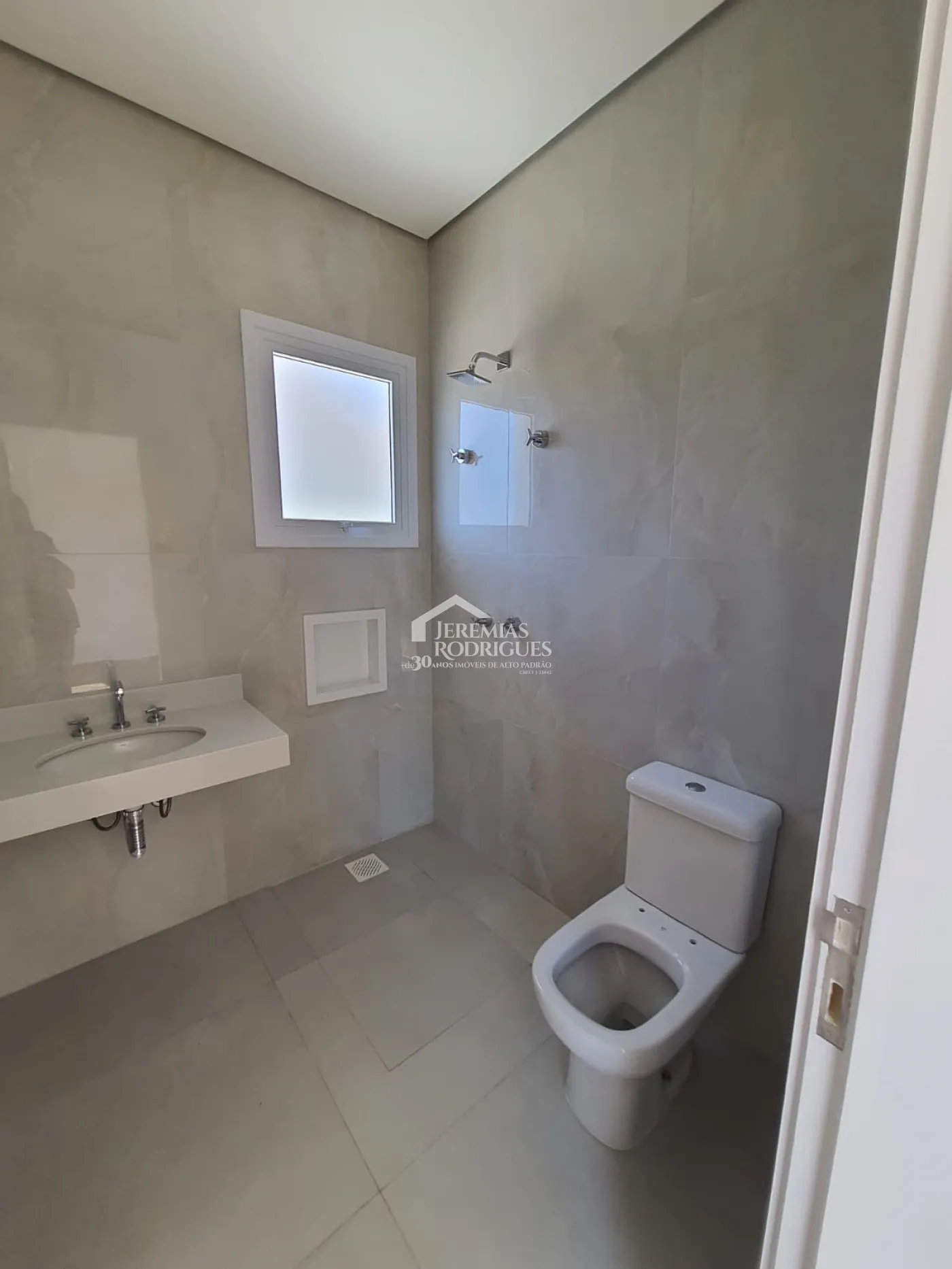Casa com 3 suítes, 176 m² - Condomínio Sorenberg - Campos do Jordão/SP