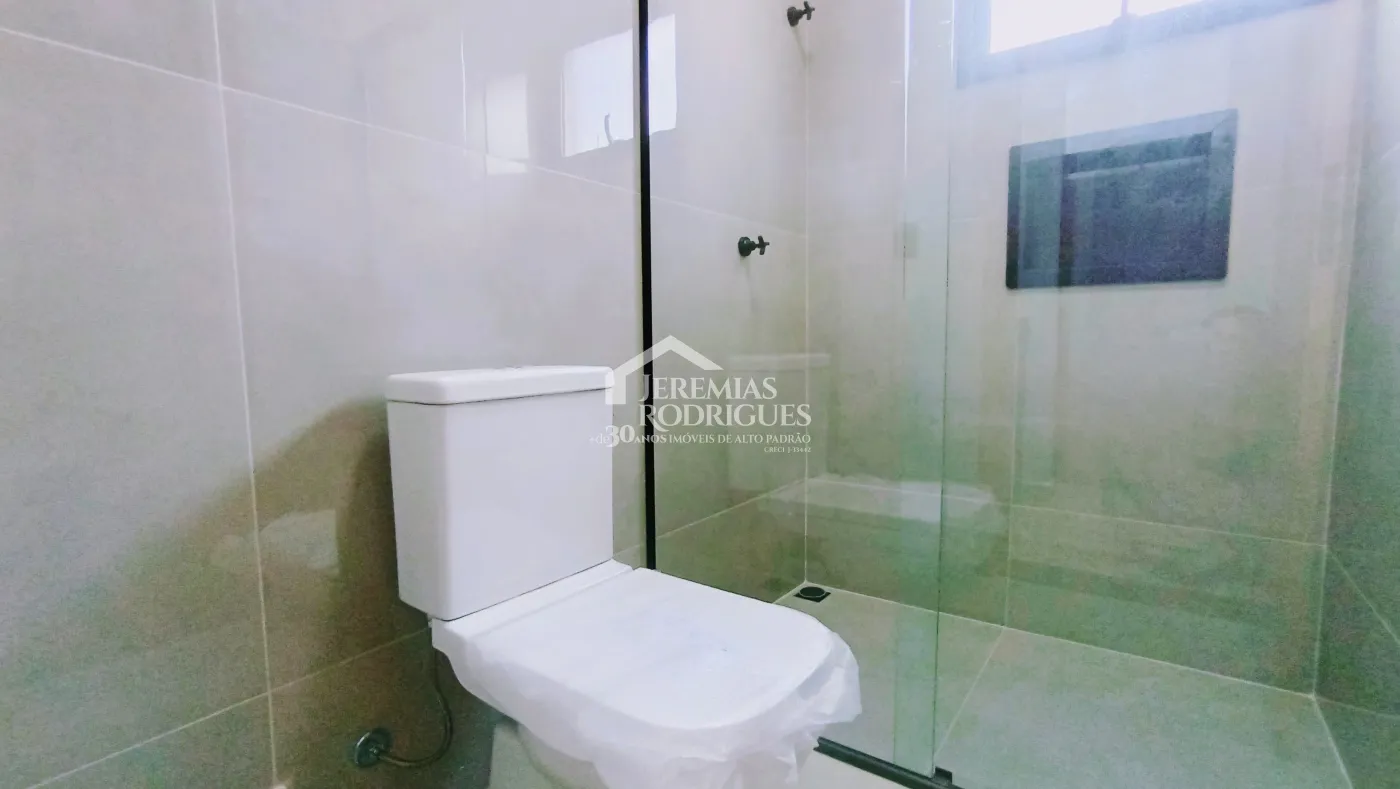 Casa à venda com 3 dormitórios no Condomínio Pérola do Vale em Tremembé/SP.