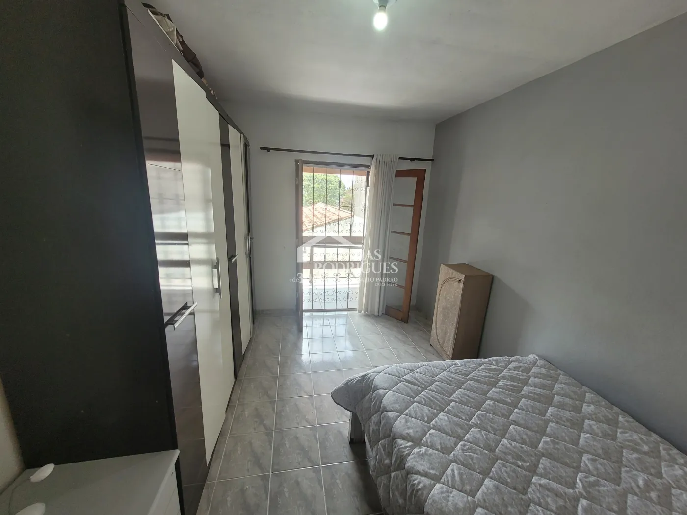 Casa para venda e locação com 3 dormitórios no bairro Bela Vista em Pindamonhangaba/SP