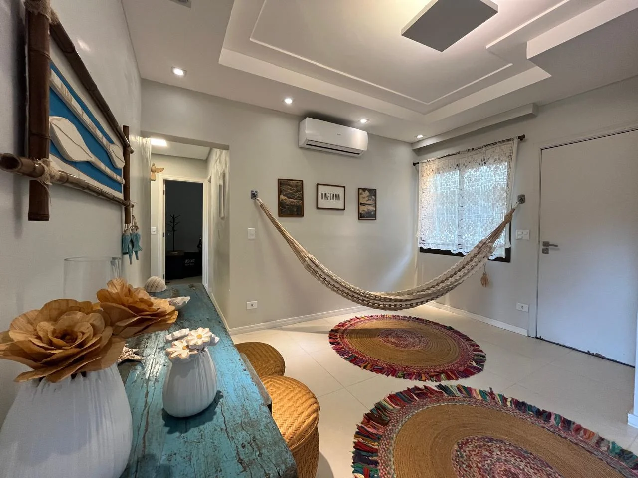 Apartamento à venda com 4 dormitórios, 260 m² no Edifício Recanto dos Nobres em Ubatuba/SP. 