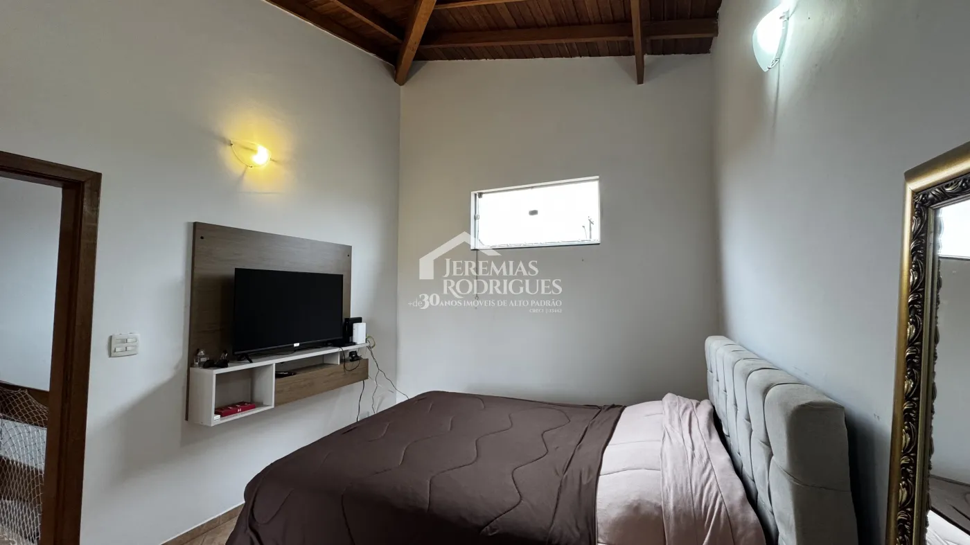 Casa à venda com 5 dormitórios no Condomínio Real Ville em Pindamonhangaba/SP