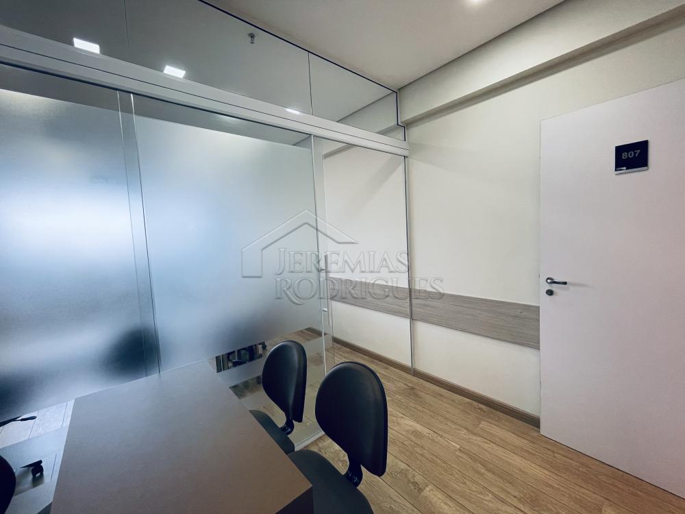 Sala comercial no Edifício Square em Taubaté/SP.