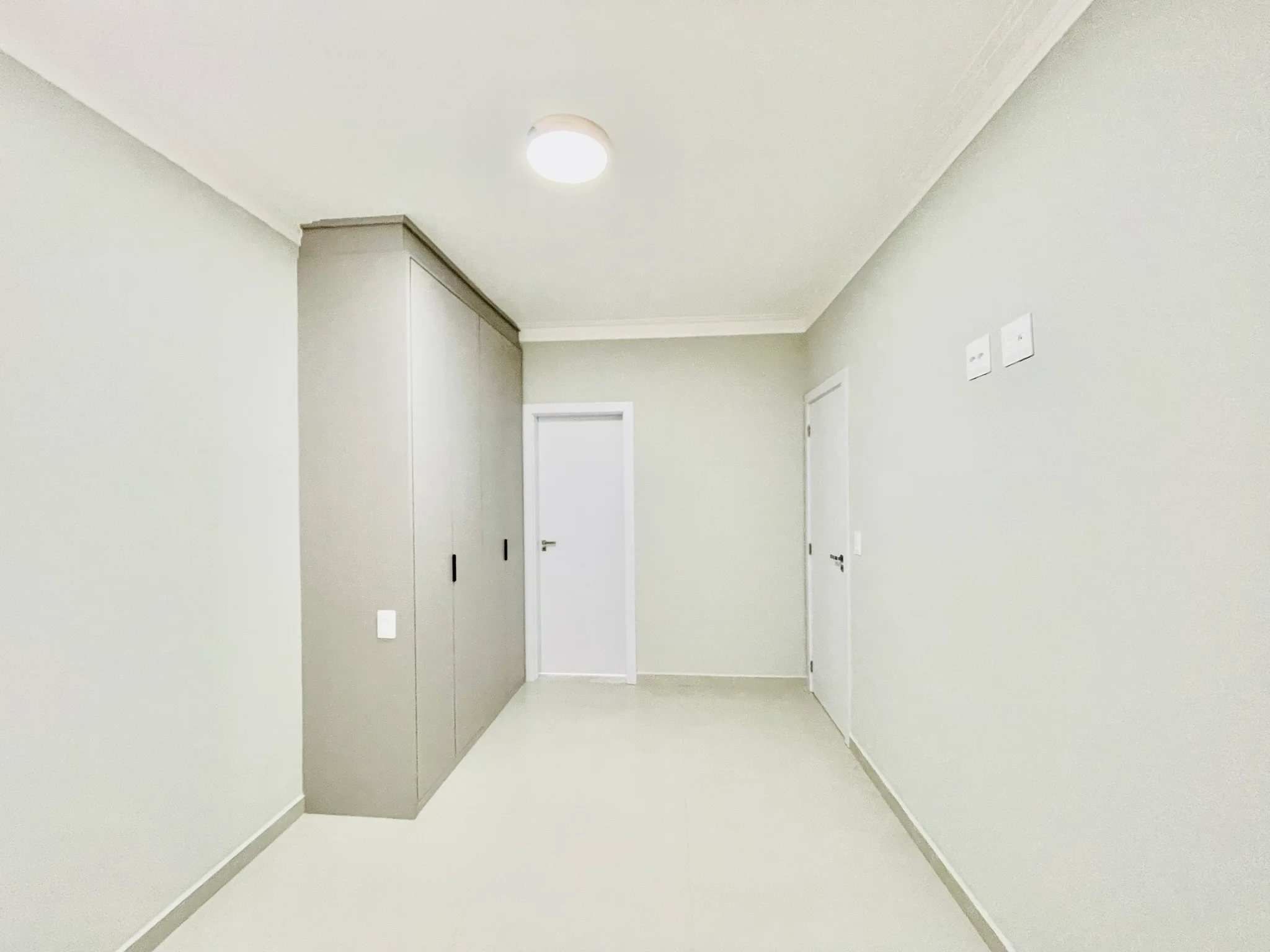 Apartamento para venda e locação, 101 m² no Condomínio Lume Residence em Taubaté/SP. 