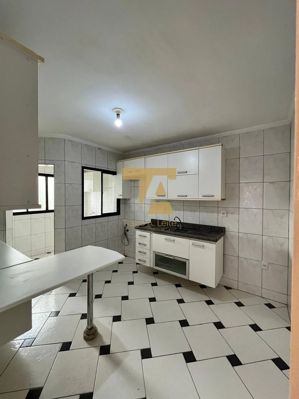 Apartamento à Venda no Centro de Pindamonhangaba – 2 Quartos (1 Suíte) e Móveis Planejados