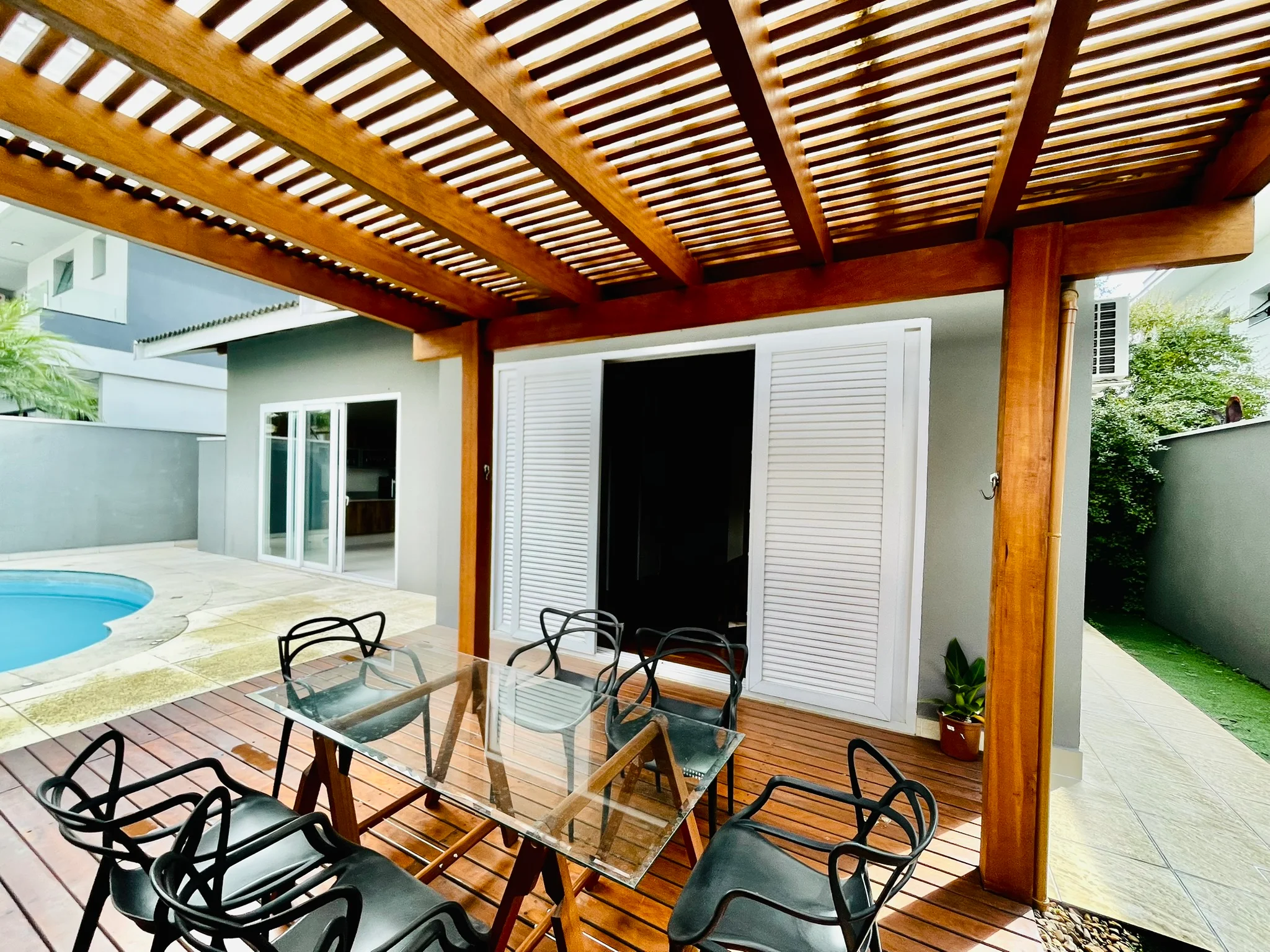 Casa à venda com 3 suítes no Condomínio Residencial San Marco em Taubaté/SP