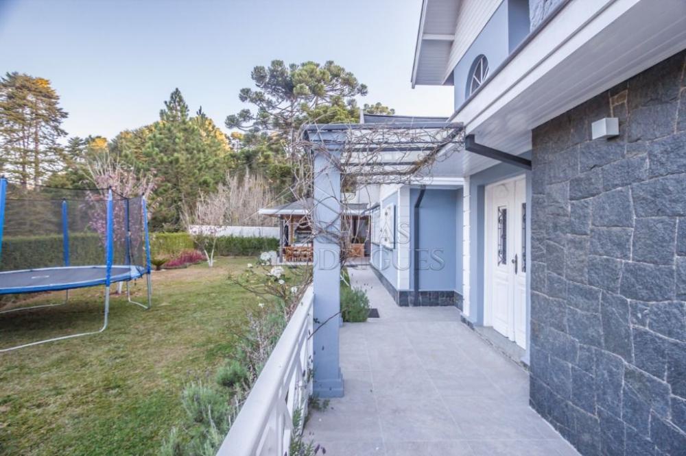 Casa à venda por R$ 3.200.000,00 - Campos do Jordão/SP