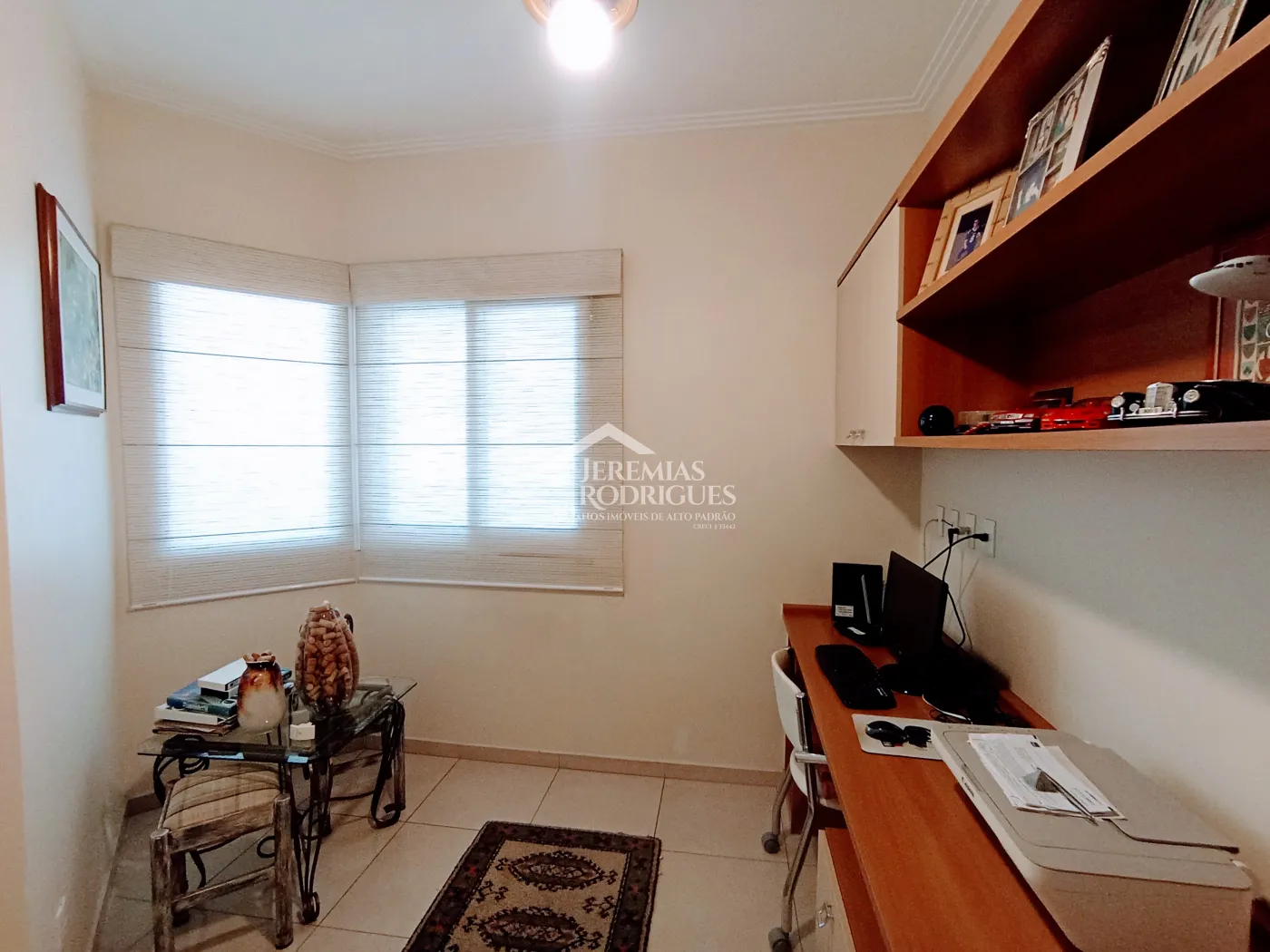 Casa à venda com 4 dormitórios no Condomínio Village Paineiras em Pindamonhangaba/SP