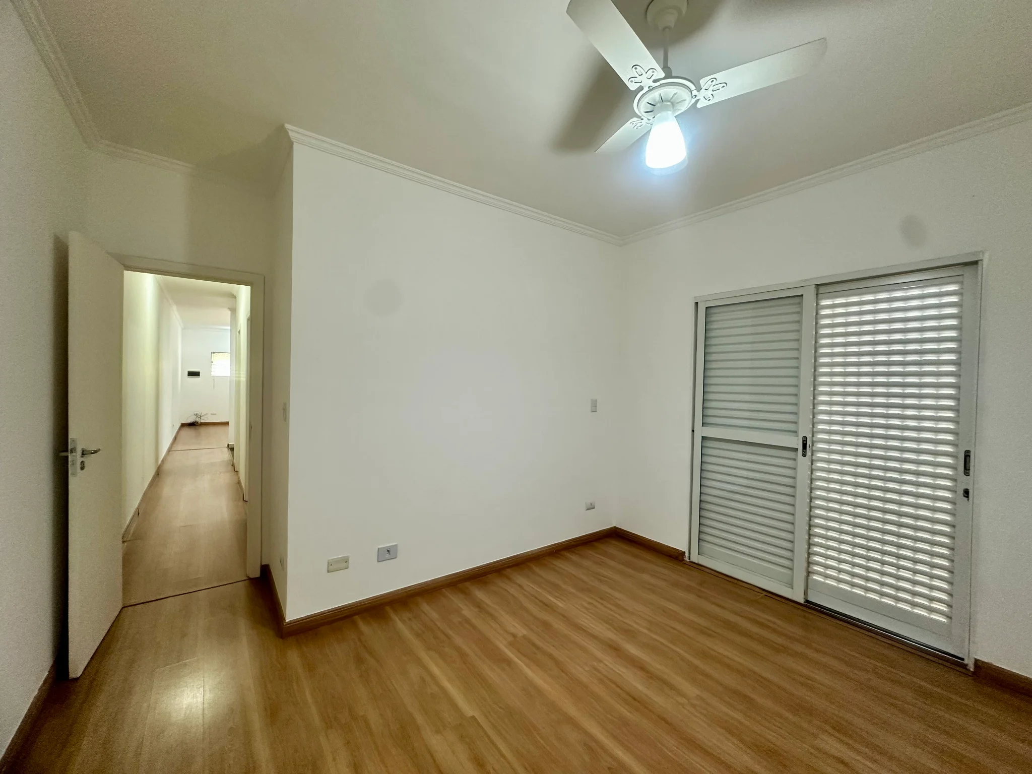 Casa para venda e locação no Condominio Vila Verde em Taubaté/SP. 