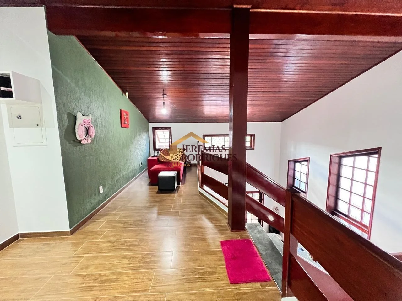 Casa à venda no bairro Jardim Residencial Doutor Lessa em Pindamonhangaba/SP.