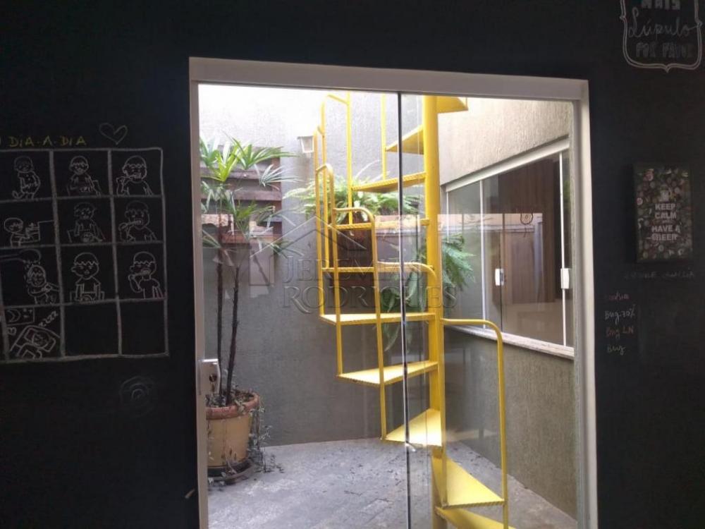 Casa à venda com 3 dormitórios no Condomínio Campos do Conde II em Tremembé/SP.
