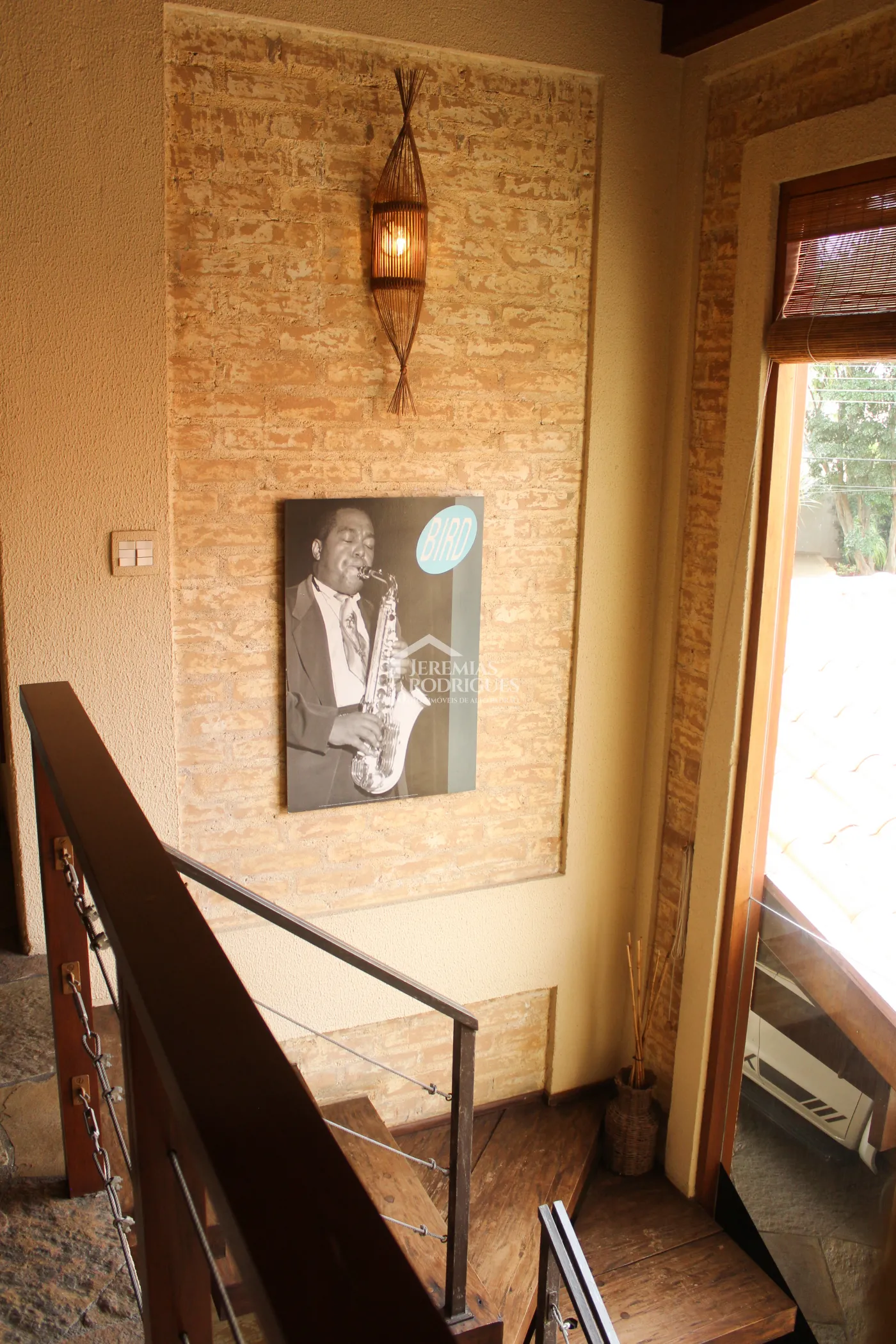 Casa para venda e locação com 5 dormitórios no Condomínio Taubaté Village em Taubaté/SP.