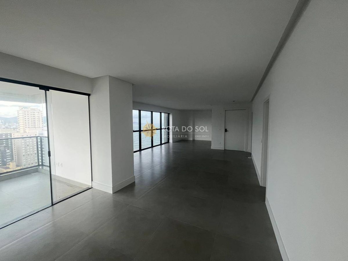 Diamond Tower Apartamento 4 Suítes e 3 Vagas em Meia Praia Itapema SC