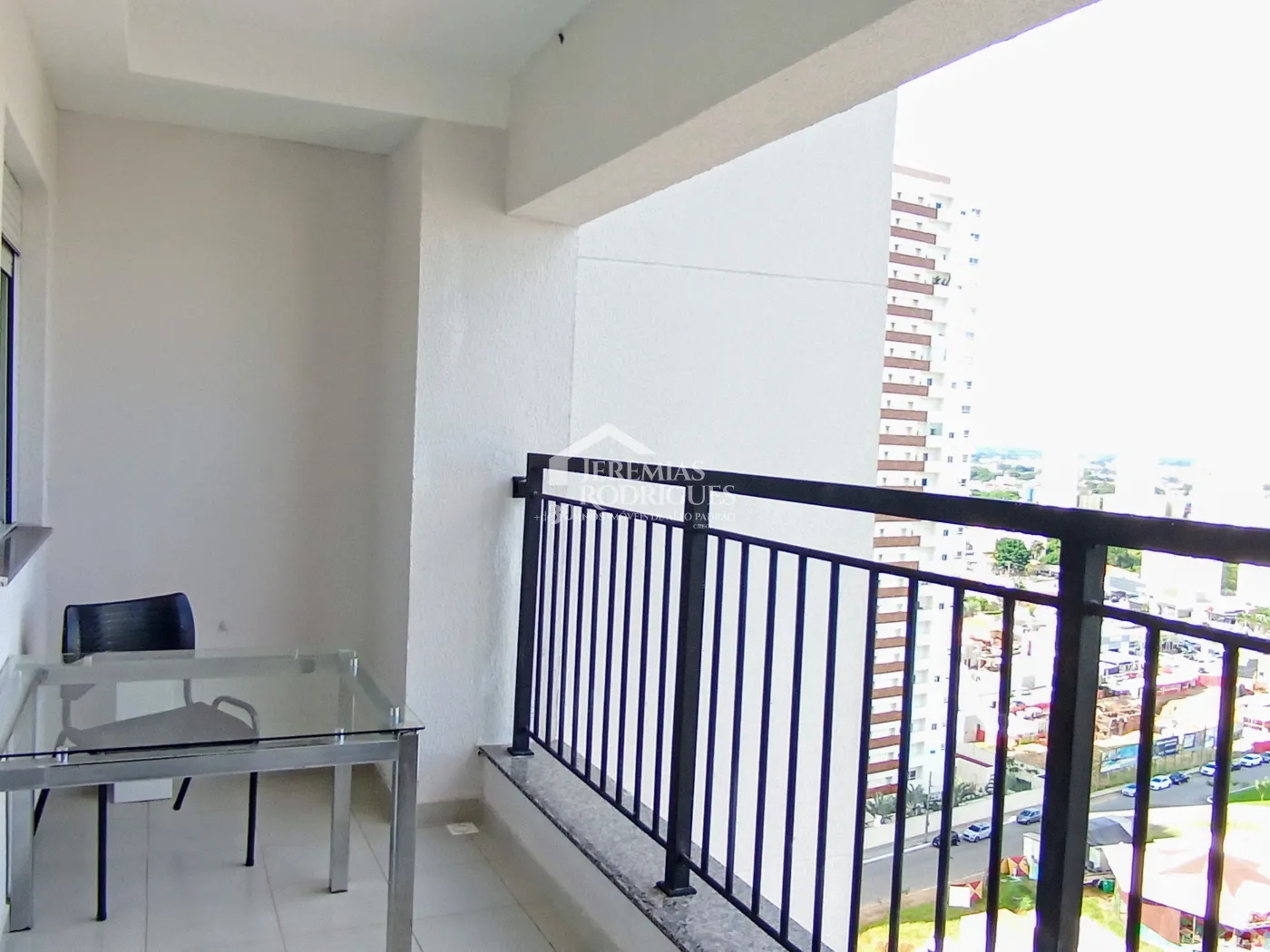Apartamento à venda com 2 dormitórios, 81 m² no Condomínio Syrah Residence em Taubaté/SP.