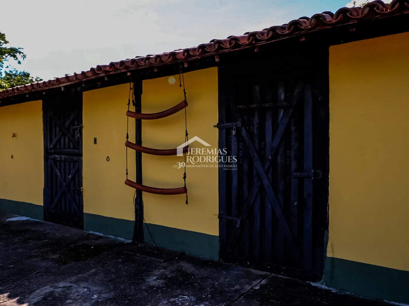 Fazenda à venda com 919,6 hectares em Cachoeira Paulista/SP.