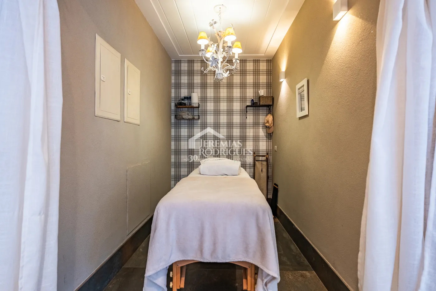 Casa com 7 suítes, 770 m² - Pedra do Fogo - Campos do Jordão/SP.