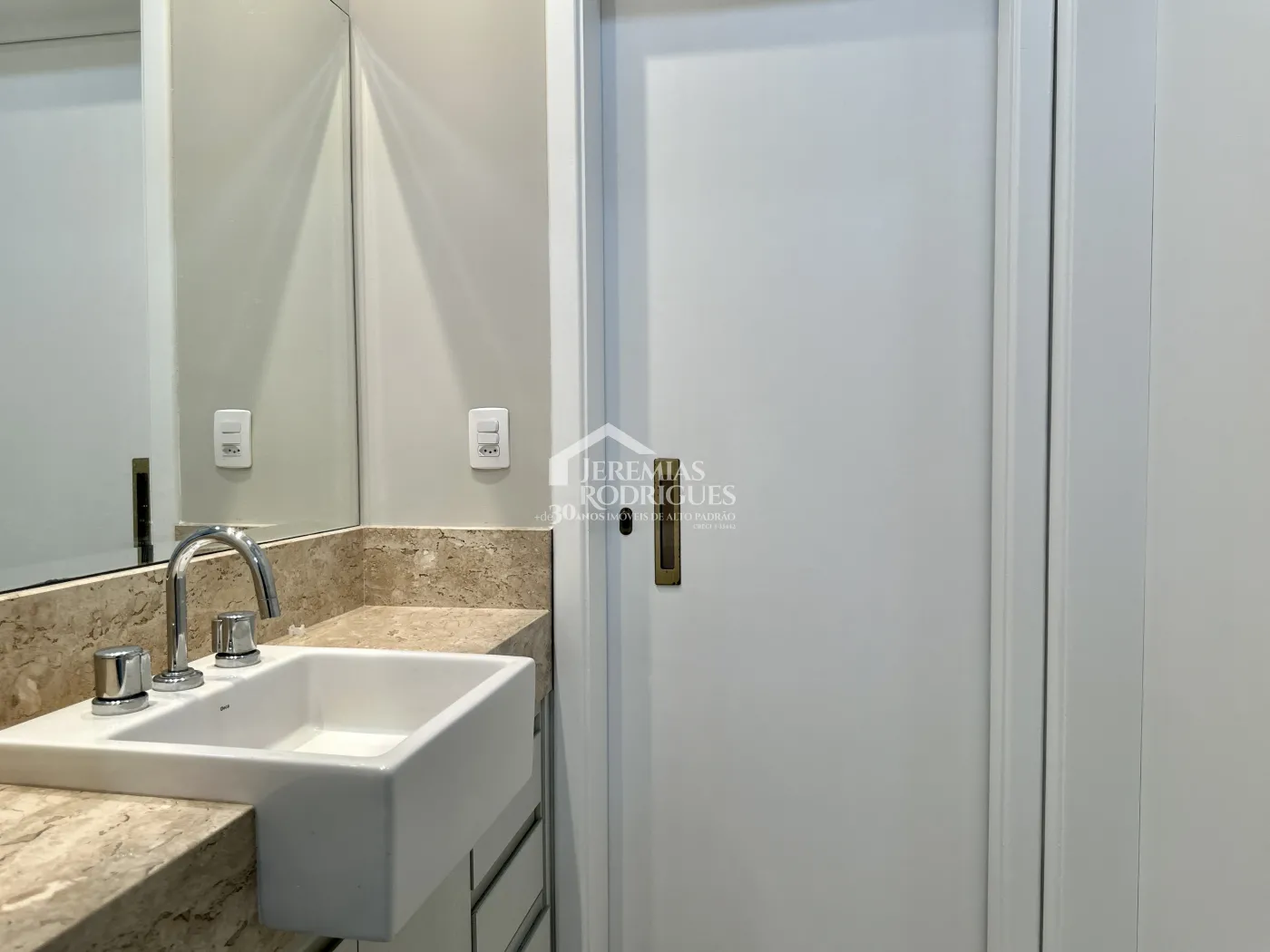 Casa com 3 dormitórios, 237 m² - Campos do Conde Chamboard - Tremembé/SP.