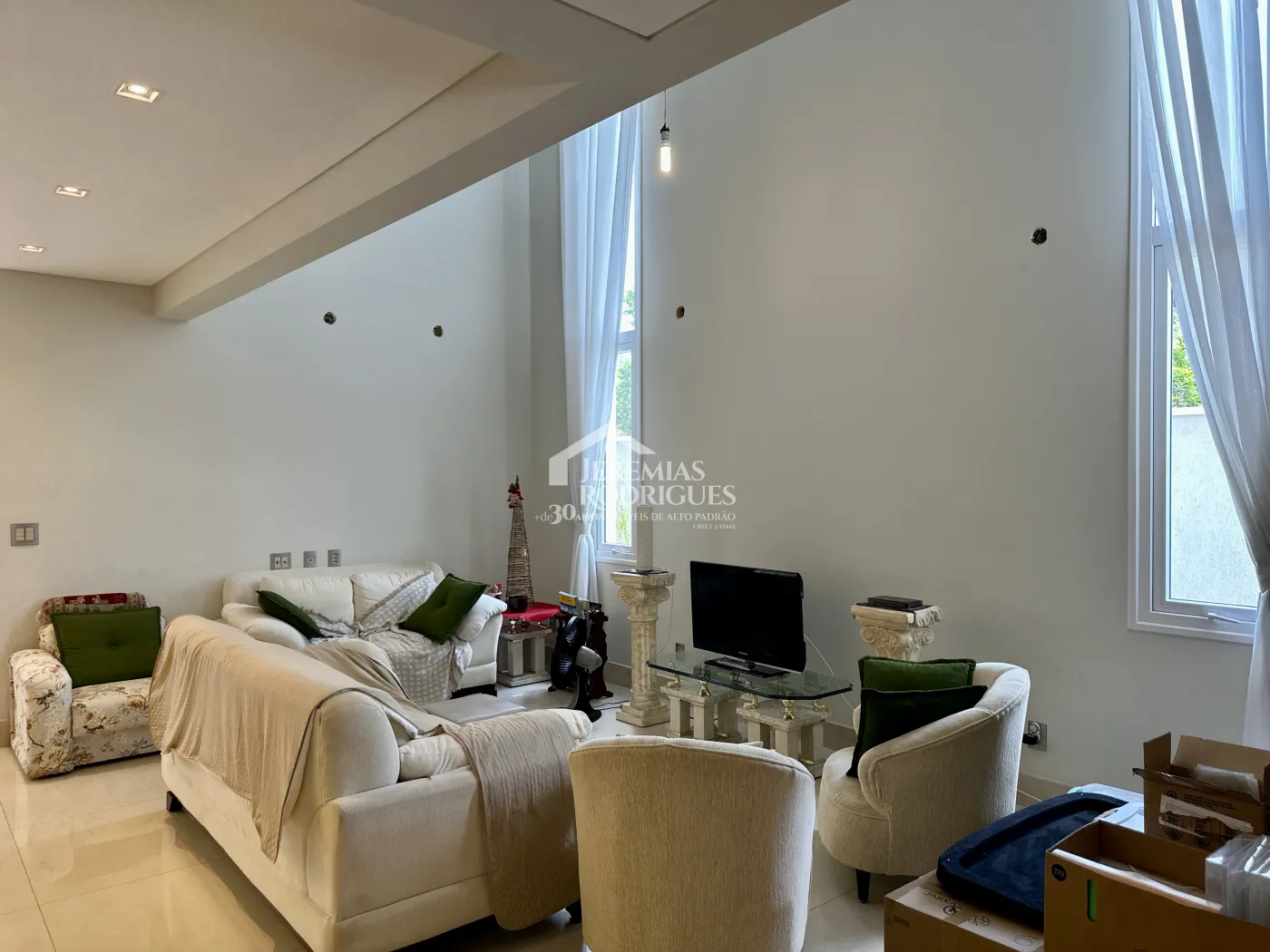 Casa com 4 dormitórios, 369 m² - Condomínio Terras de San Marco - Taubaté/SP.