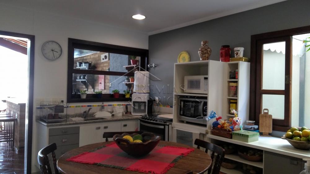 Casa à venda com 4 dormitórios no Condomínio Taubaté Village em Taubaté/SP. 