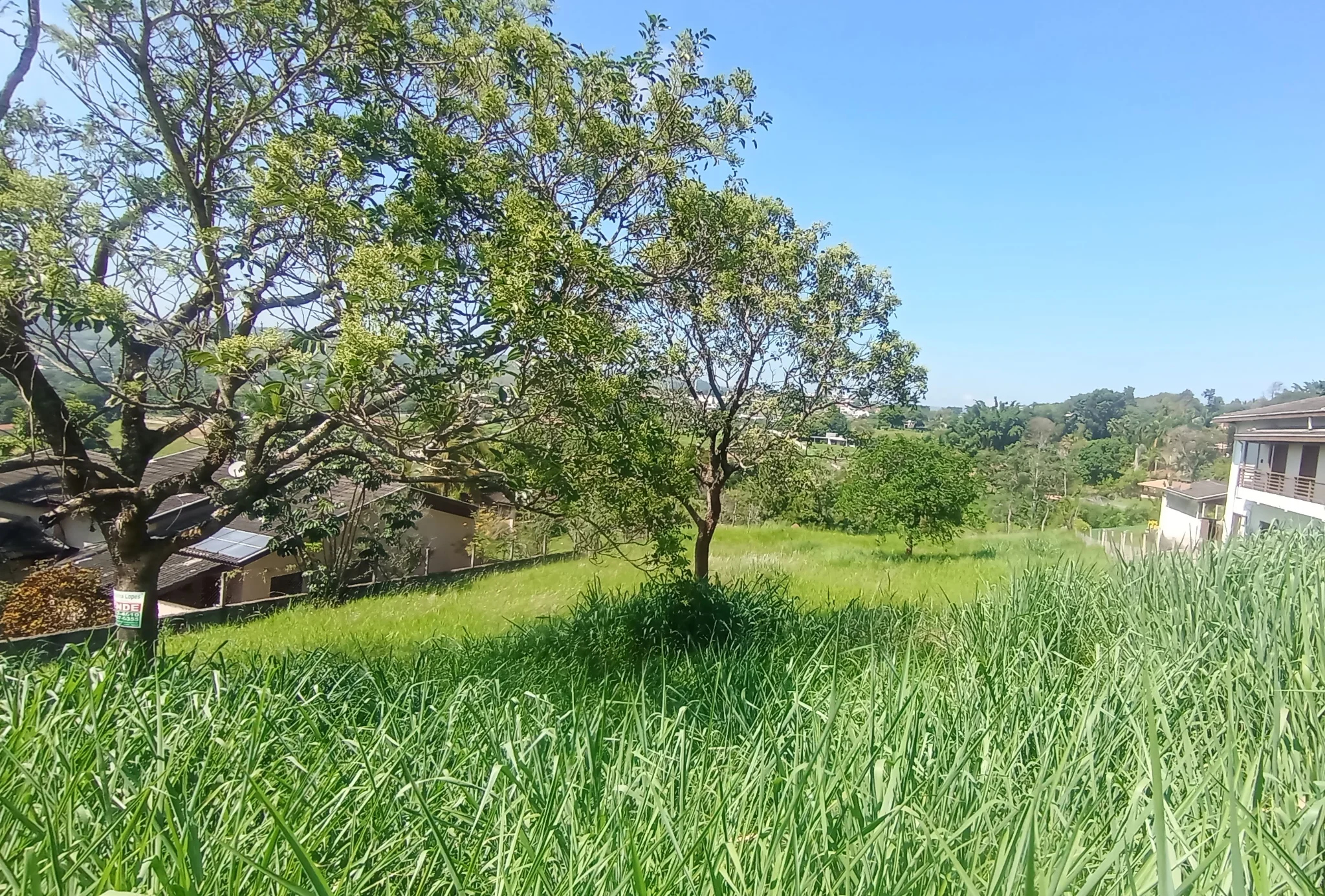 Terreno à venda com 3.229,41 m² no Condomínio Chácaras Cataguá em Taubaté/SP