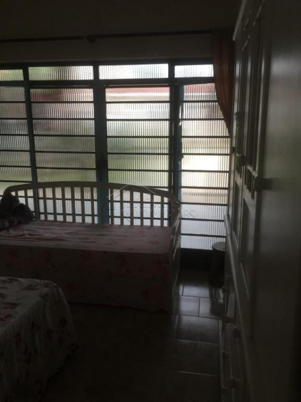 Casa à venda por R$ 800.000,00 - Pindamonhangaba/SP
