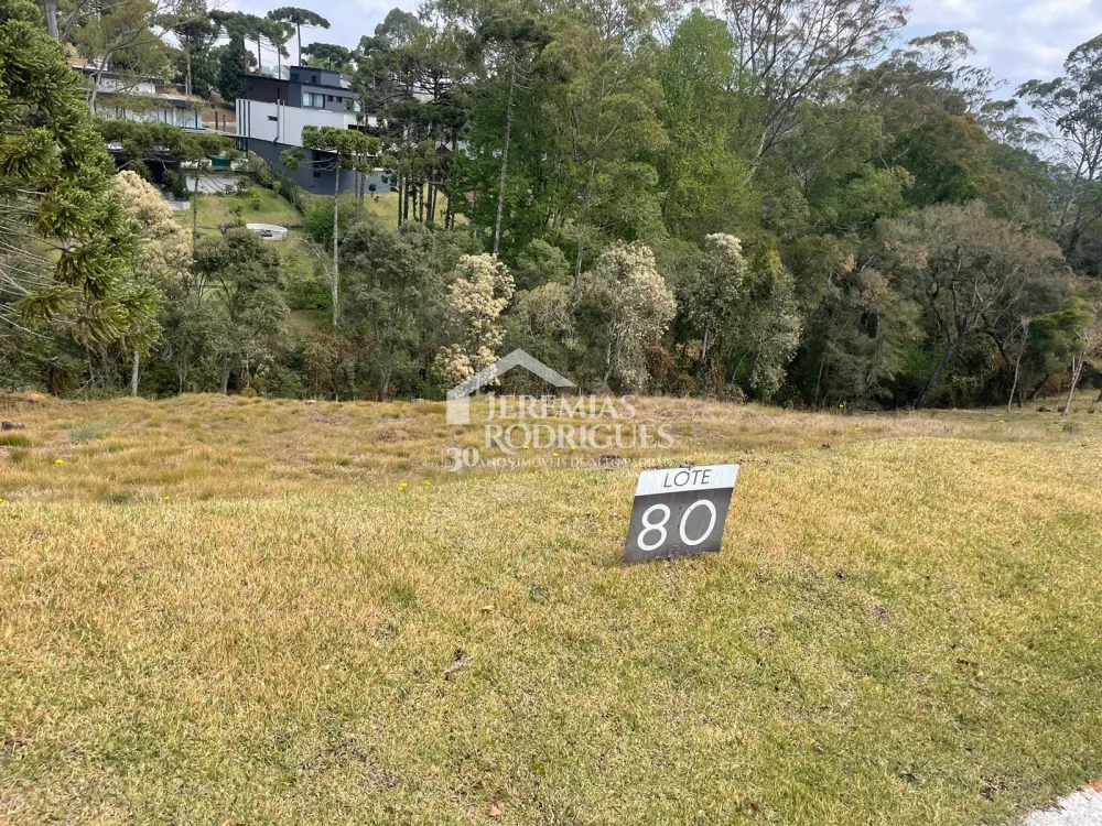 Terreno com 1446 m² - Condomínio Reserva Figueiredo - Campos do Jordão/SP.