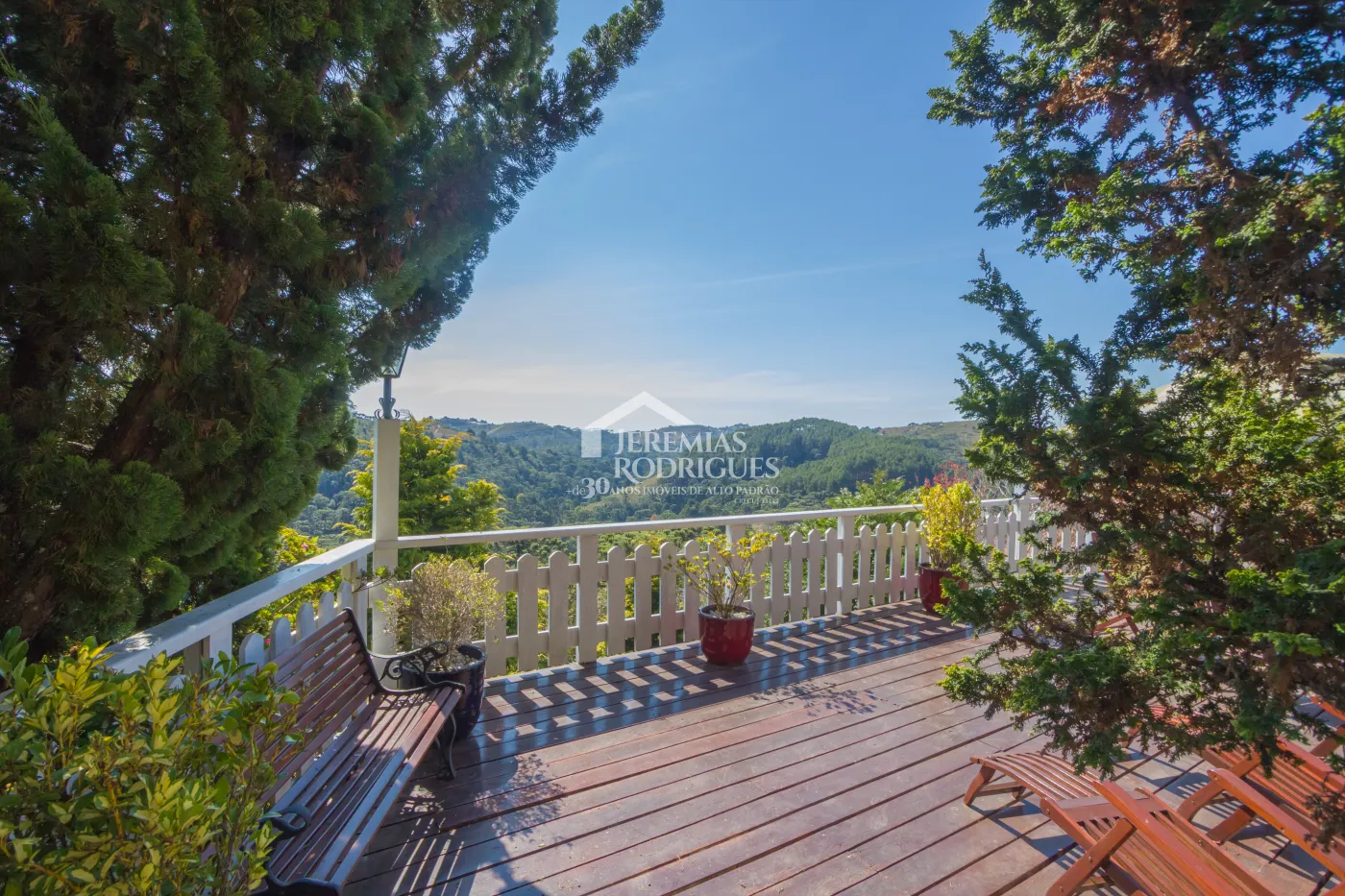 Casa com 3 suítes, 170 m² - Condomínio Jardim Monte Belo - Campos do Jordão/SP
