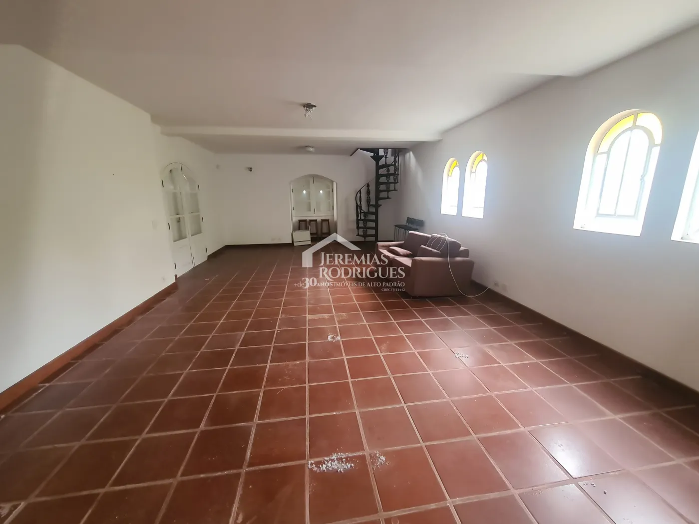 Casa para venda com 3 dormitórios no bairro Alto da Vila Inglesa em Campos do Jordão/SP