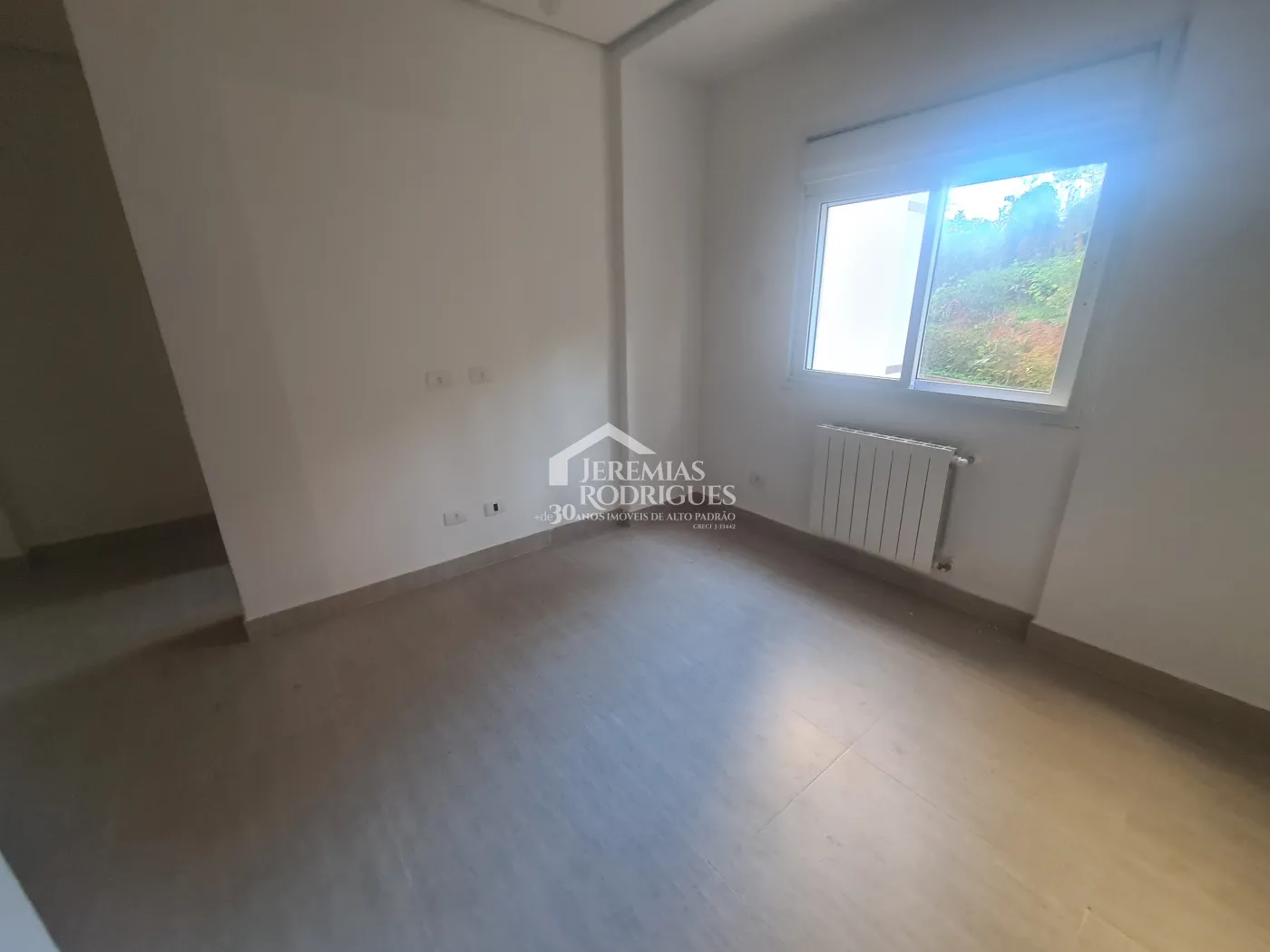 Apartamento para venda com 3 dormitórios no Condomínio Vila Americana em Campos do Jordão/SP