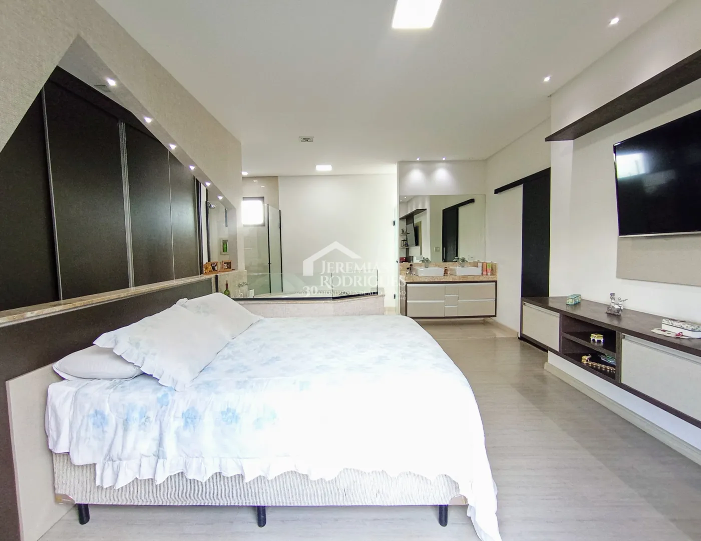 Casa para venda com 3 suítes no Condomínio Morada do Visconde em Tremembé/SP
