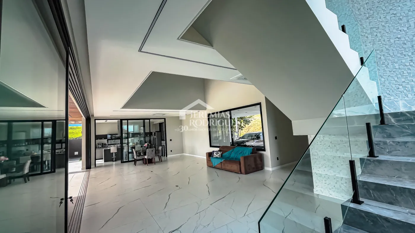 Casa com 3 suítes, 611 m² - Condomínio Village da Serra - Tremembé/SP