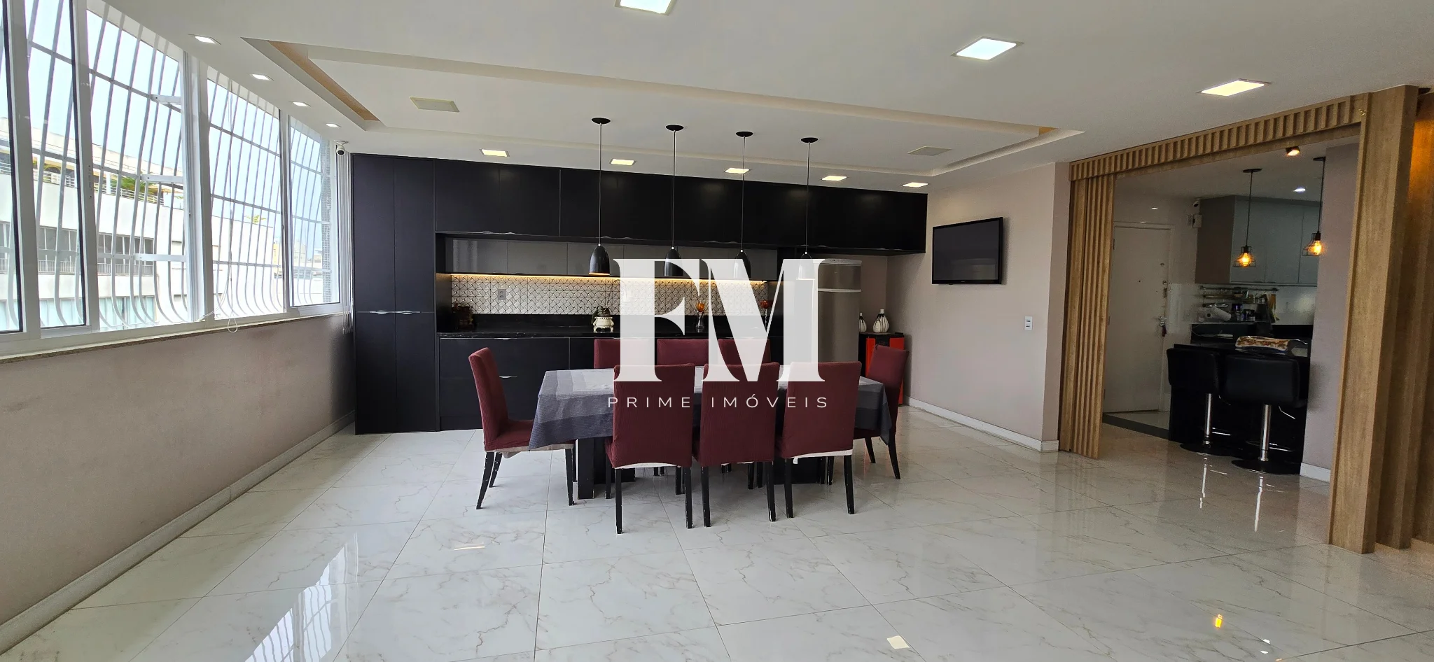 OPORTUNIDADE! Apartamento espetacular, todo  modernizado à venda na Rua Figueiredo Magalhães, Copacabana. - foto 4