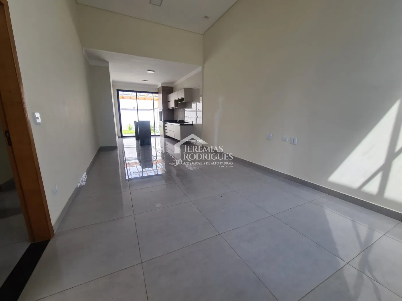 Casa com 3 dormitórios, 138 m² - Residencial Barão de Tremembé - Tremembé/SP.