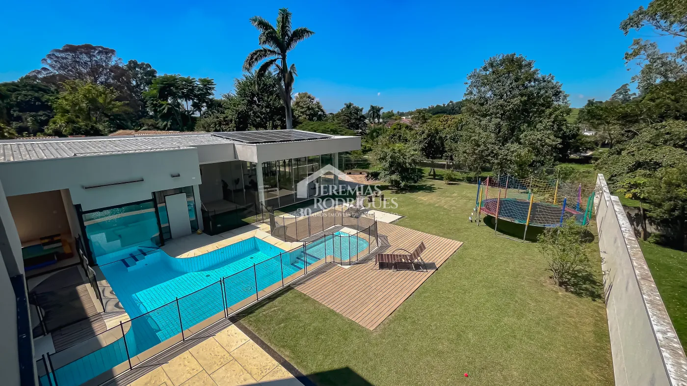 Casa à venda com 6 suítes - Condomínio Village Paineiras - Pindamonhangaba/SP