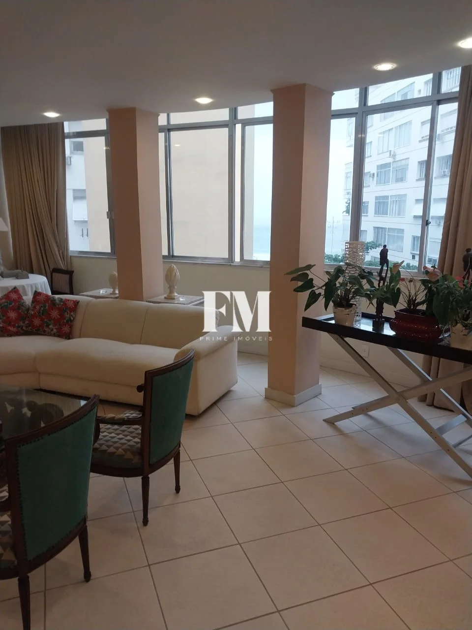 Copacabana | Rua Domingos Ferreira | Original 4 Quartos | 210m² com Varanda, Vaga e Próximo à Praia e ao Metrô - foto 15