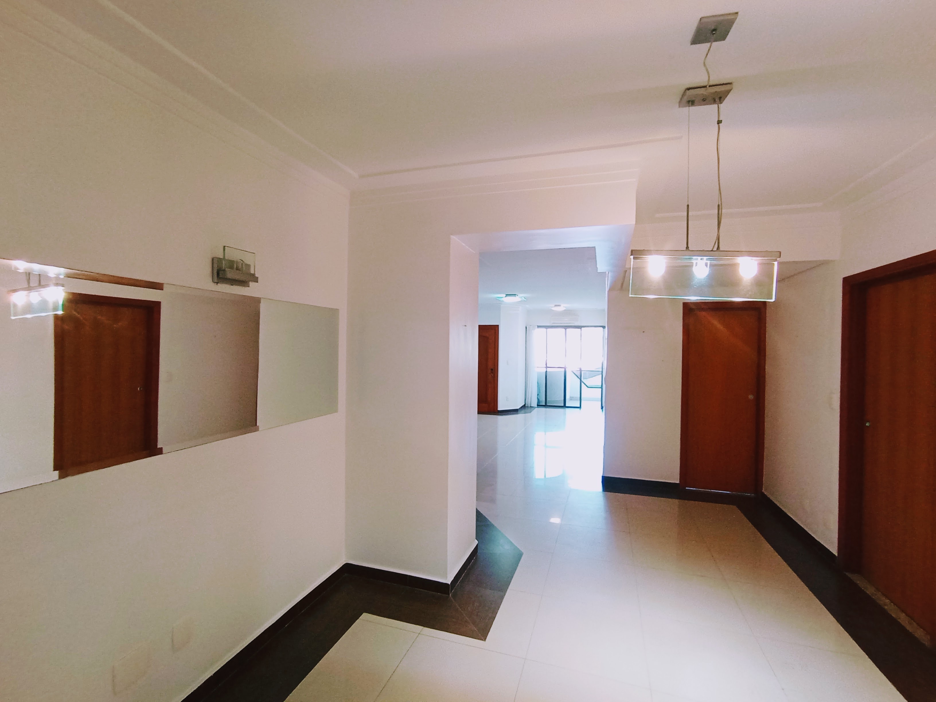 Apartamento à venda com 3 dormitórios, 171 m² no Condomínio Green Tower em Taubaté/SP.