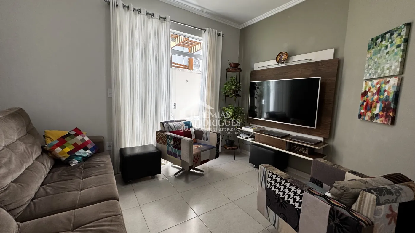 Casa à venda com 3 dormitórios no Condomínio Campos do Conde II em Tremembé/SP