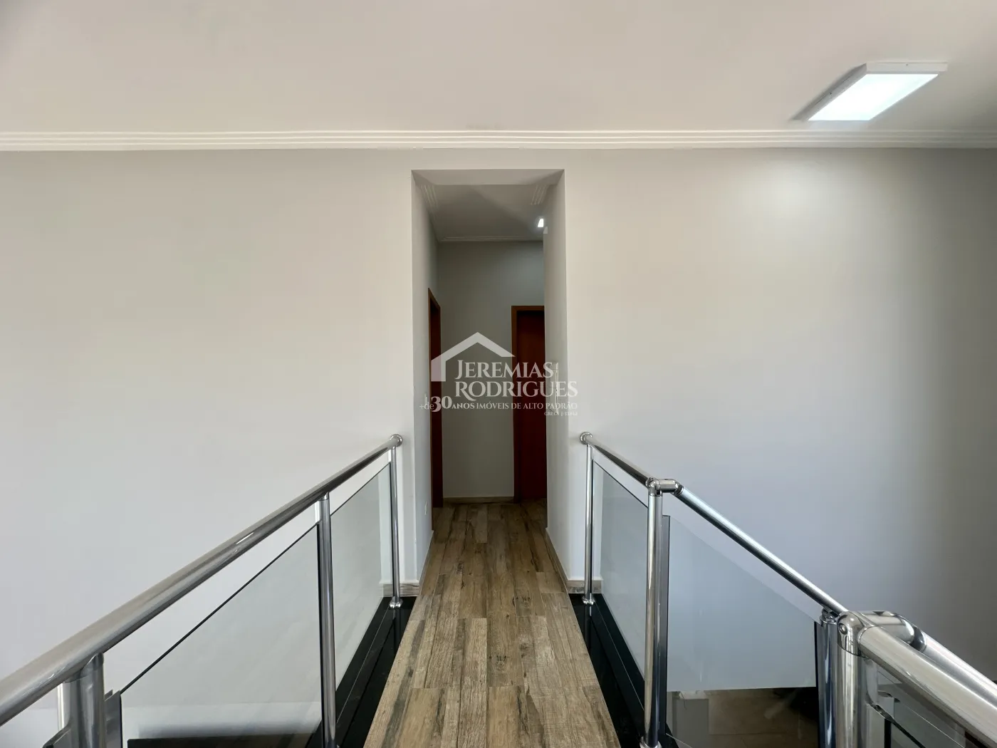 Casa para venda e locação com 3 dormitórios no Condomínio Tecoara em Taubaté/SP.