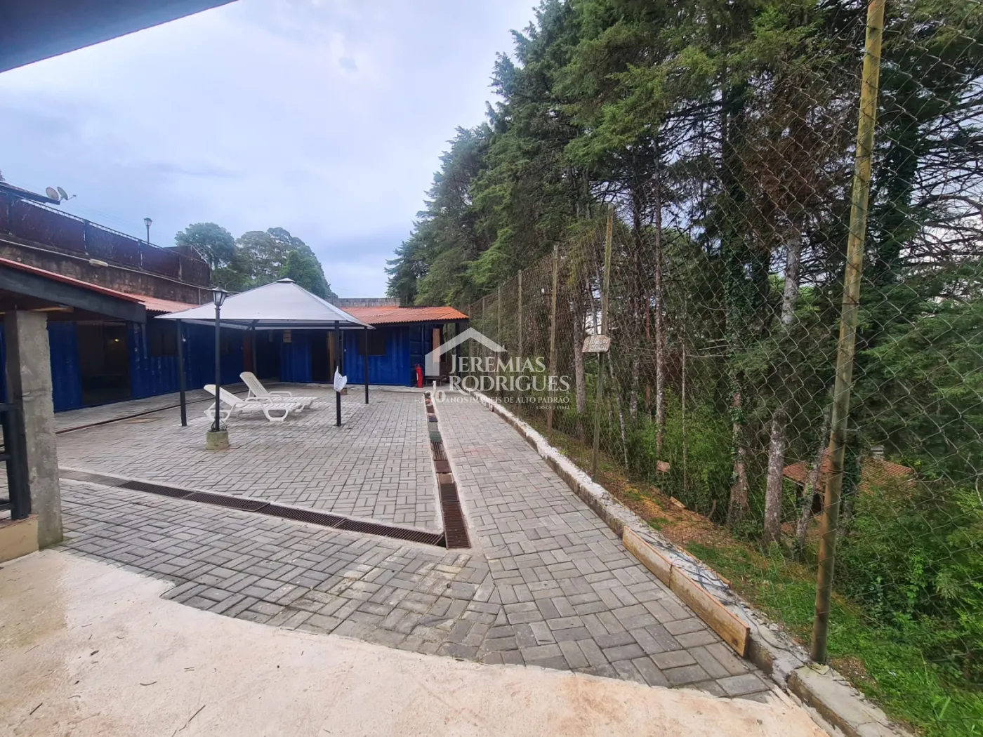 Casa com 4 dormitórios, 265 m² -  Alto do Capivari - Campos do Jordão /SP