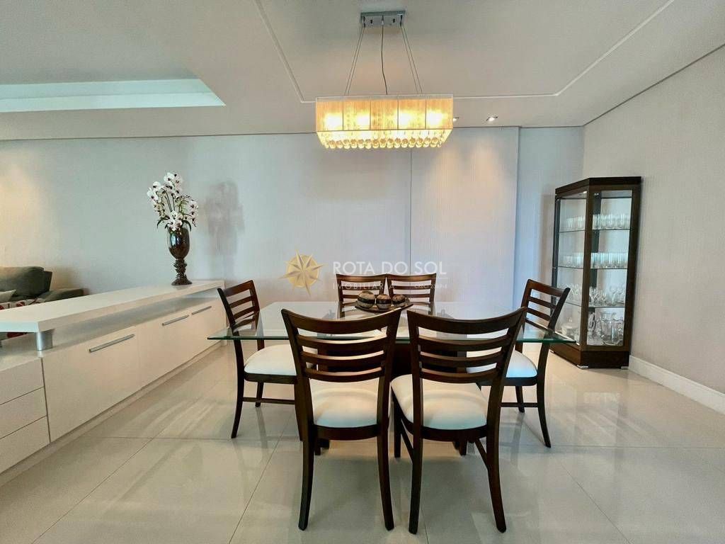 Beira Mar Apartamento Vista Mar 4 Suítes na Meia Praia — foto 9