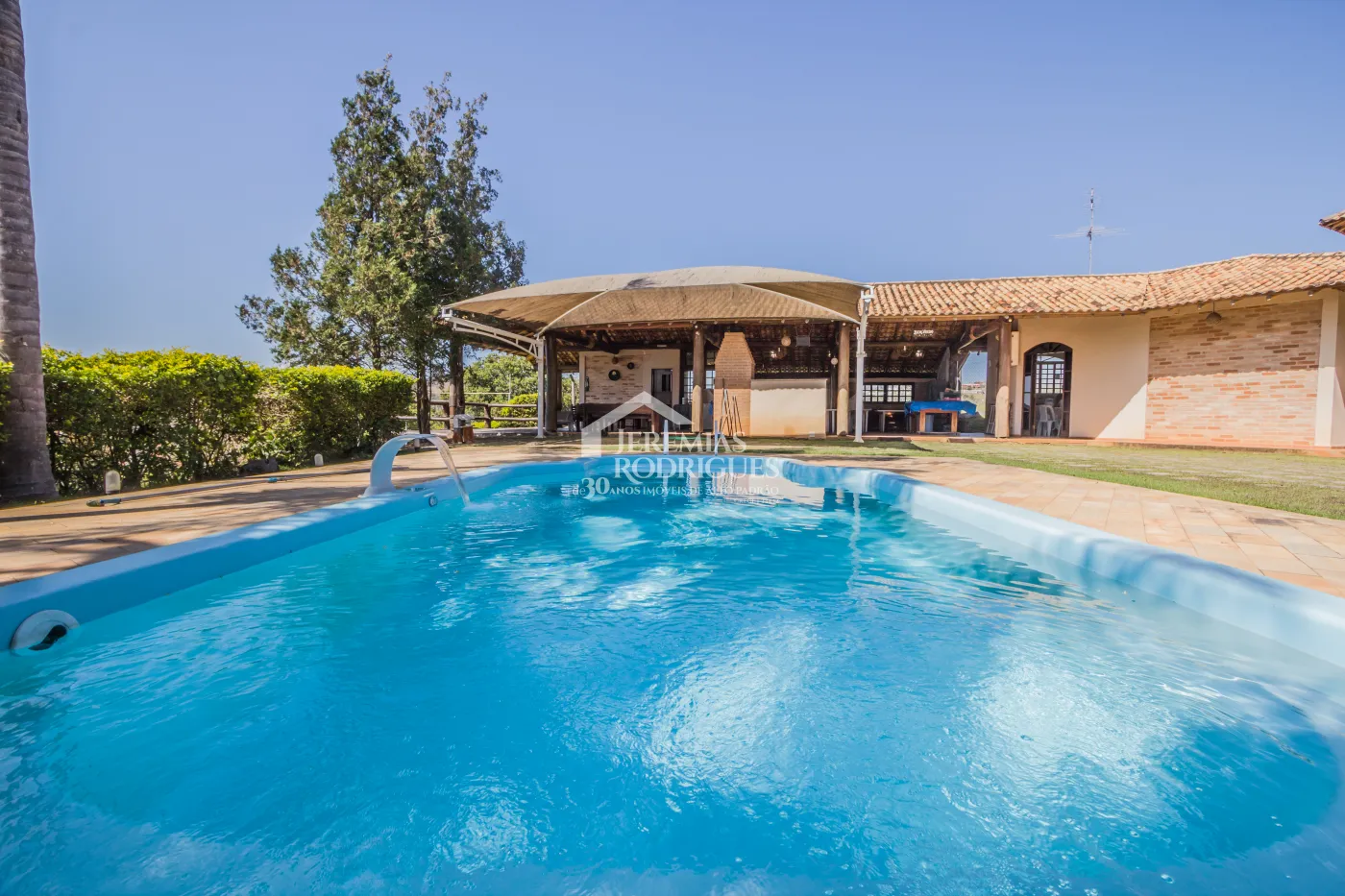Casa à venda 2 dormitórios no Condomínio Chácaras Cataguá - Taubaté/SP