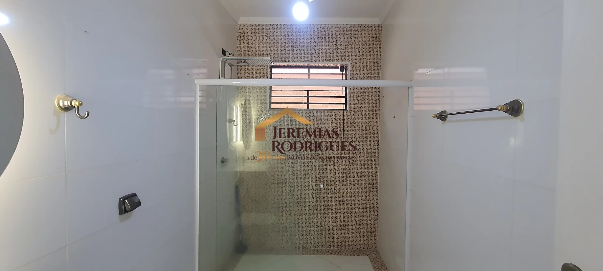 Casa á venda no Bairro Jardim Russi em Taubaté/SP. — foto 7