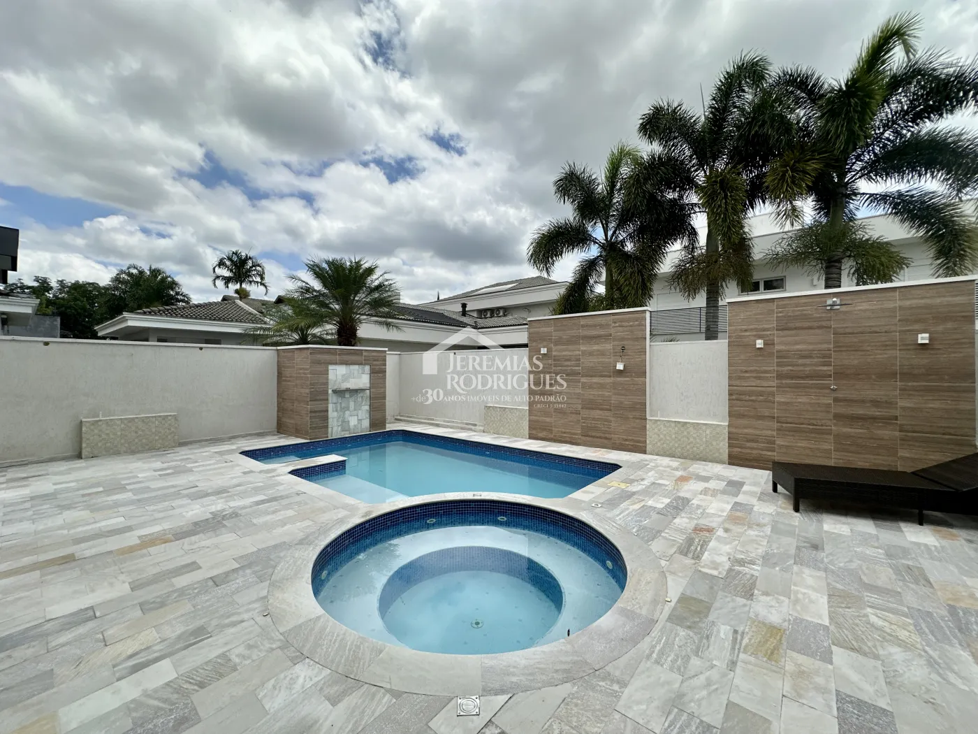 Casa com 4 dormitórios, 369 m² - Condomínio Terras de San Marco - Taubaté/SP.