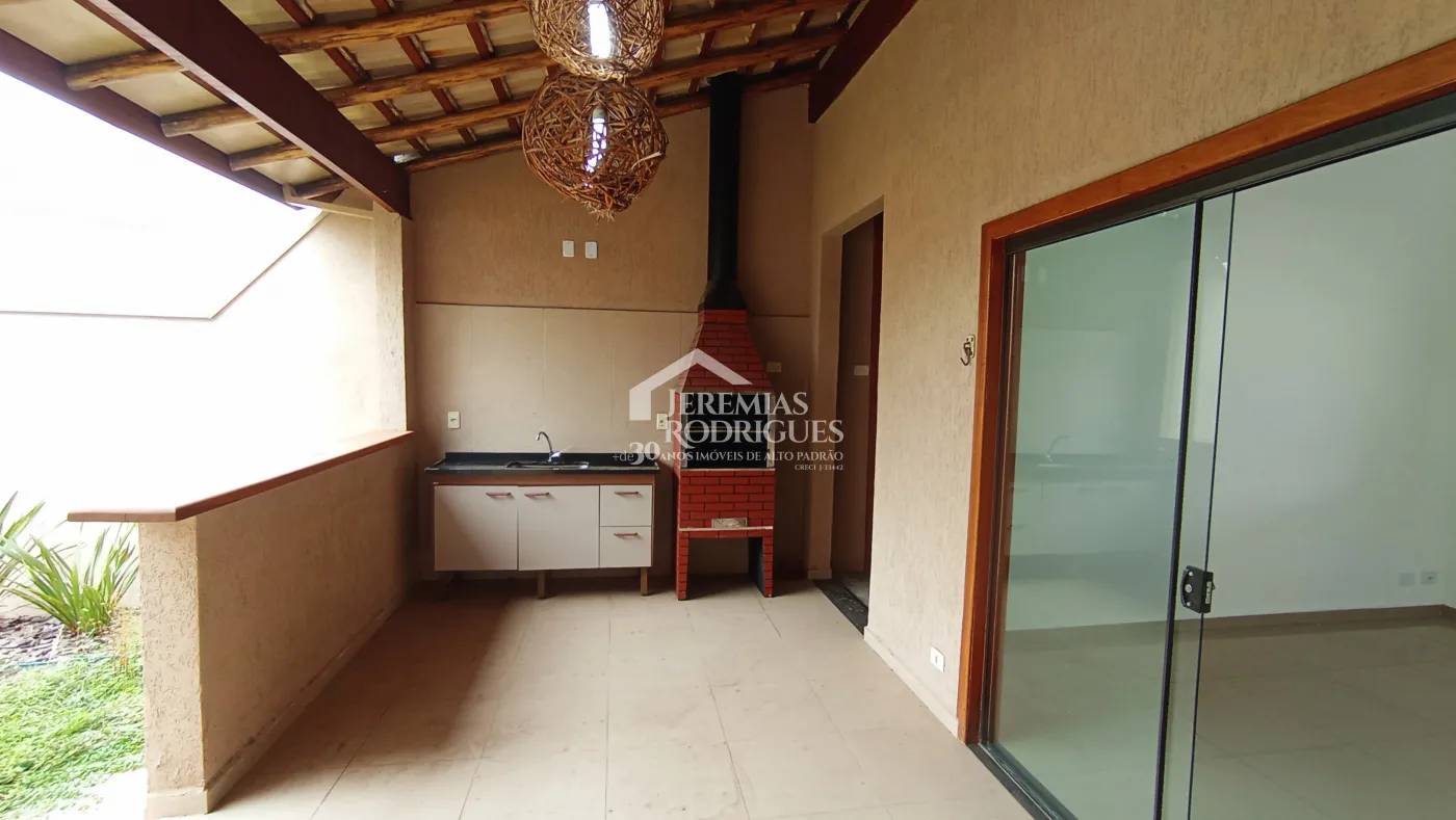 Casa para venda e locação com 3 dormitórios no Condomínio Pontal da Amizade em Taubaté/SP.