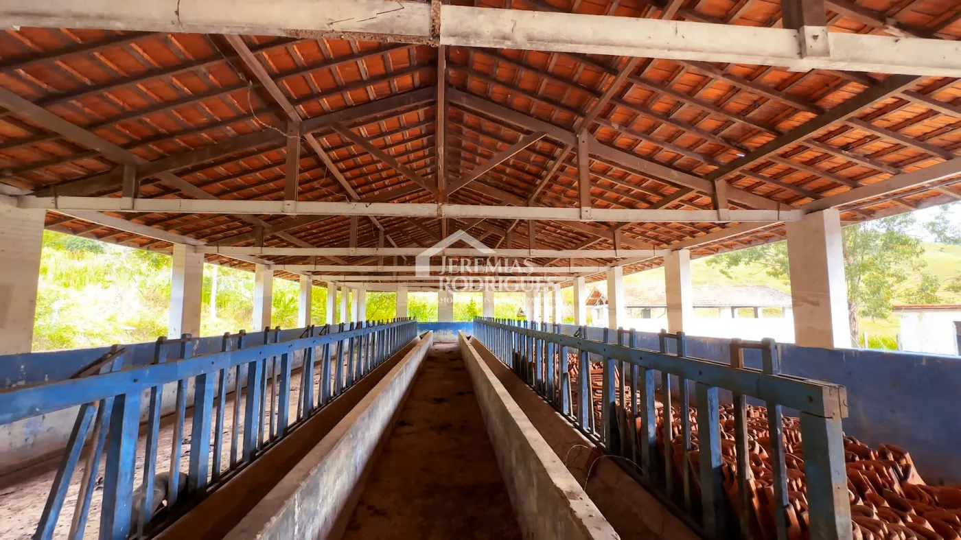 Fazenda à venda com 2.544 hectares em Santa Branca/SP.