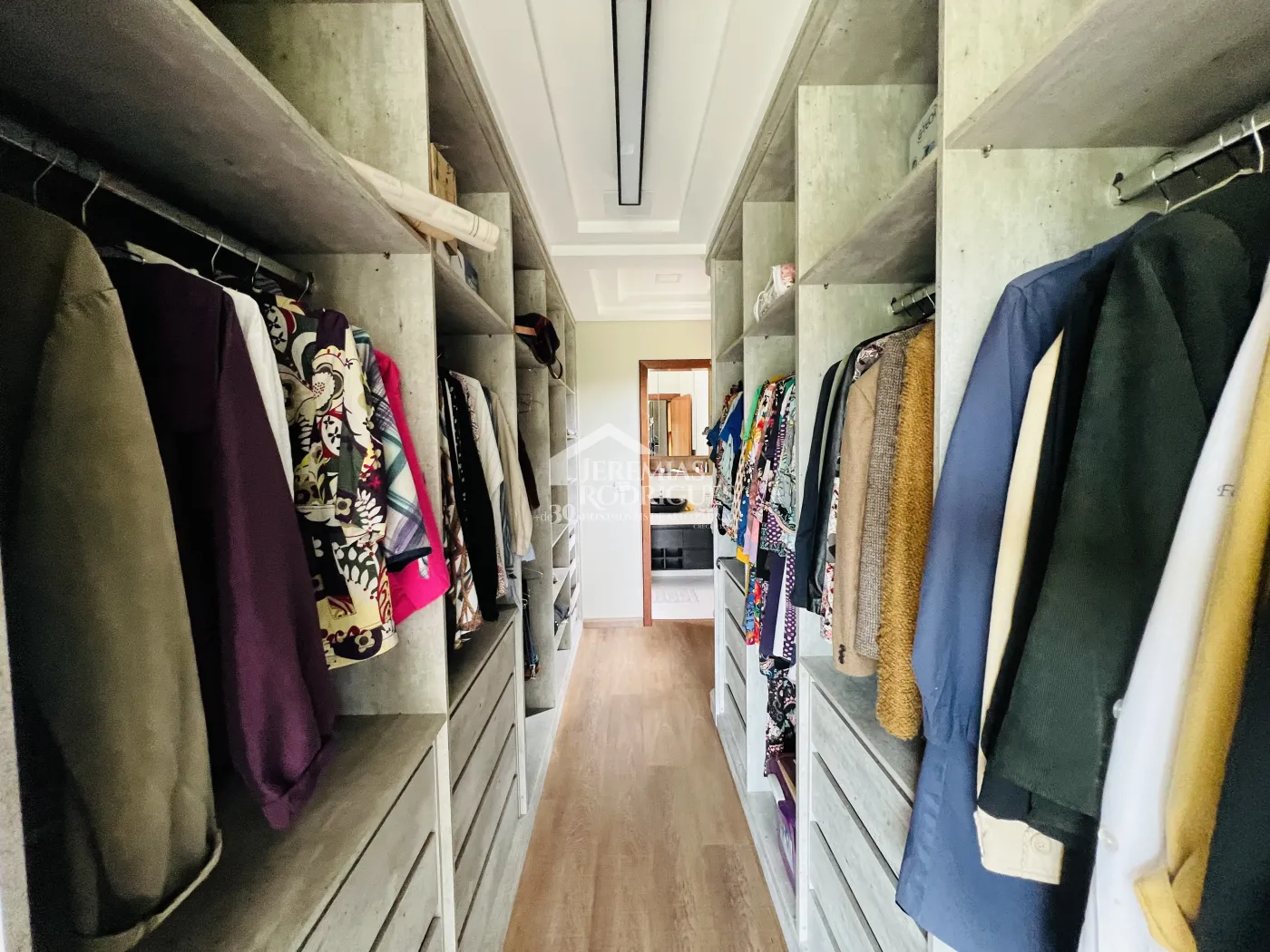 Casa com 3 dormitórios, 281 m² - Condomínio Chácaras Cataguá - Taubaté/SP